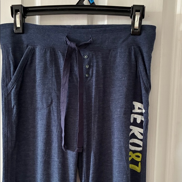 Aeropostale Women’s Lightweight Dark Blue Pants - Picture 2 of 7